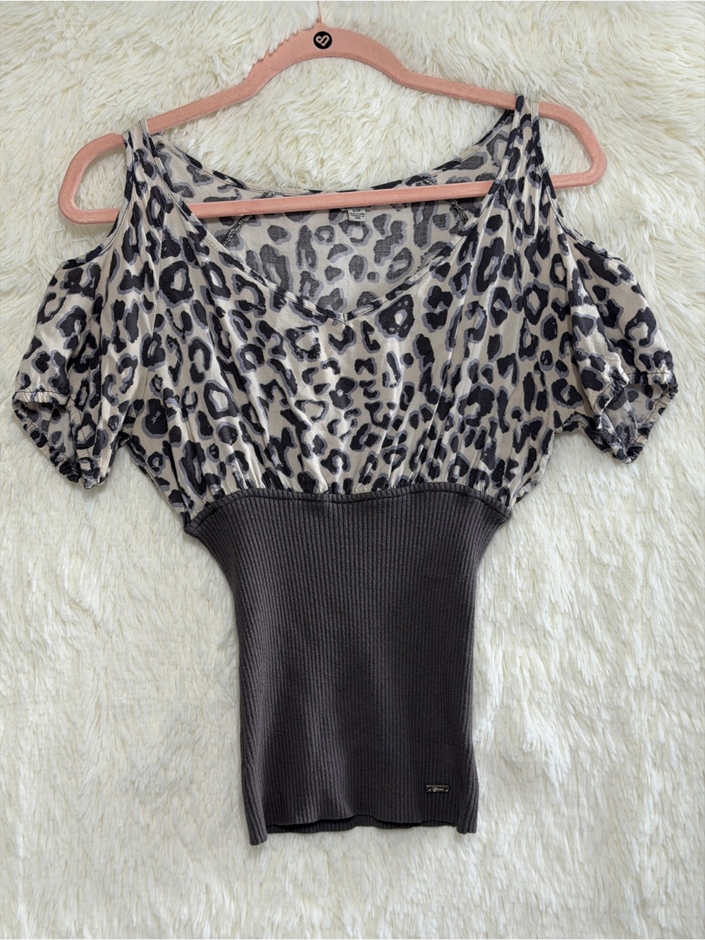 Guess Womens Leopard Print Cold Shoulder Top Size S Grey Y2K Style Going Out Top
